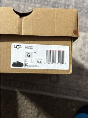 UGG Tasman II Box Label - Black
